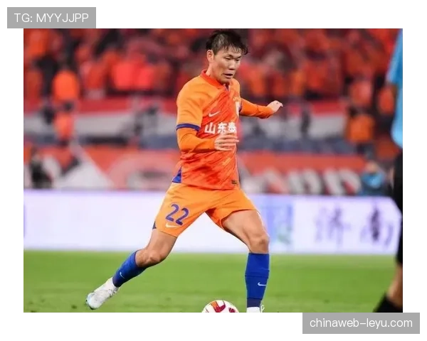 中场核心爆发助球队状态回升,强势迈向新高峰 中场核心爆发助球队状态回升,强势迈向新高峰