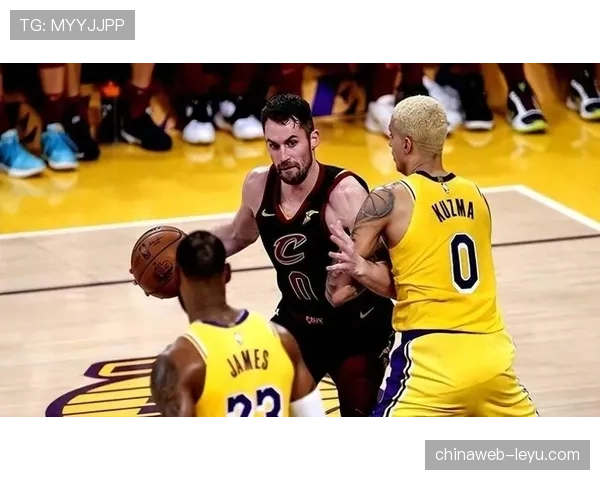 乐福篮下强攻效率提升显著，抢占内线核心地位