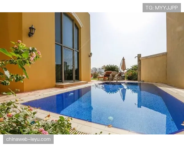 乔丹·汤普森别墅里竟然有个私人健身房，比我家客厅还大？